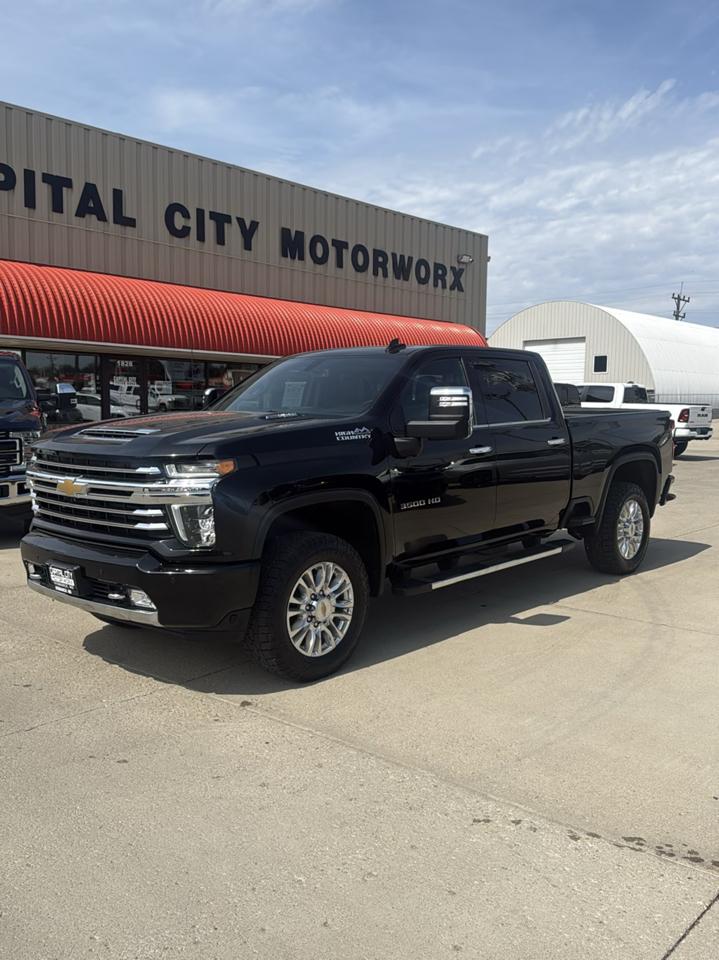 Chevrolet Silverado 3500HD High Country Crew Cab 4WD 2022