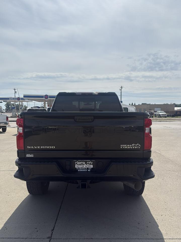 Chevrolet Silverado 3500HD High Country Crew Cab 4WD 2022