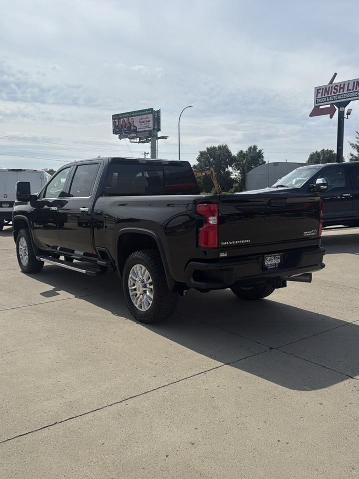 Chevrolet Silverado 3500HD High Country Crew Cab 4WD 2022