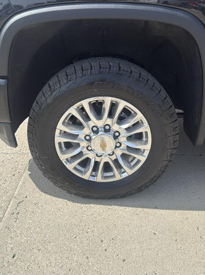 Chevrolet Silverado 3500HD High Country Crew Cab 4WD 2022