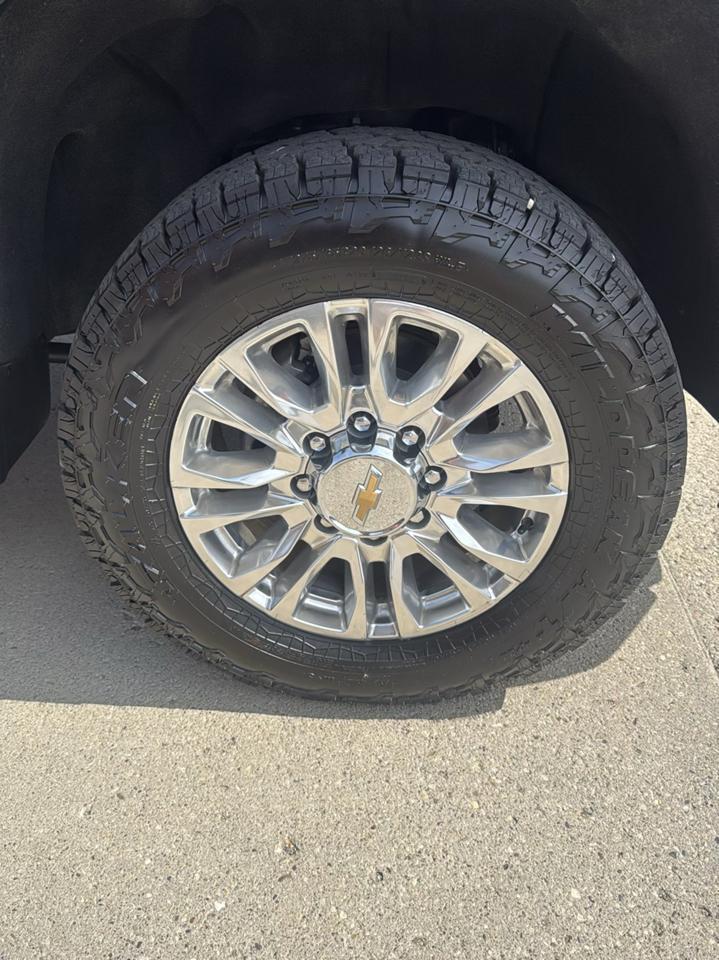 Chevrolet Silverado 3500HD High Country Crew Cab 4WD 2022