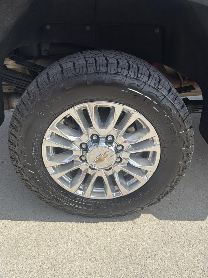Chevrolet Silverado 3500HD High Country Crew Cab 4WD 2022