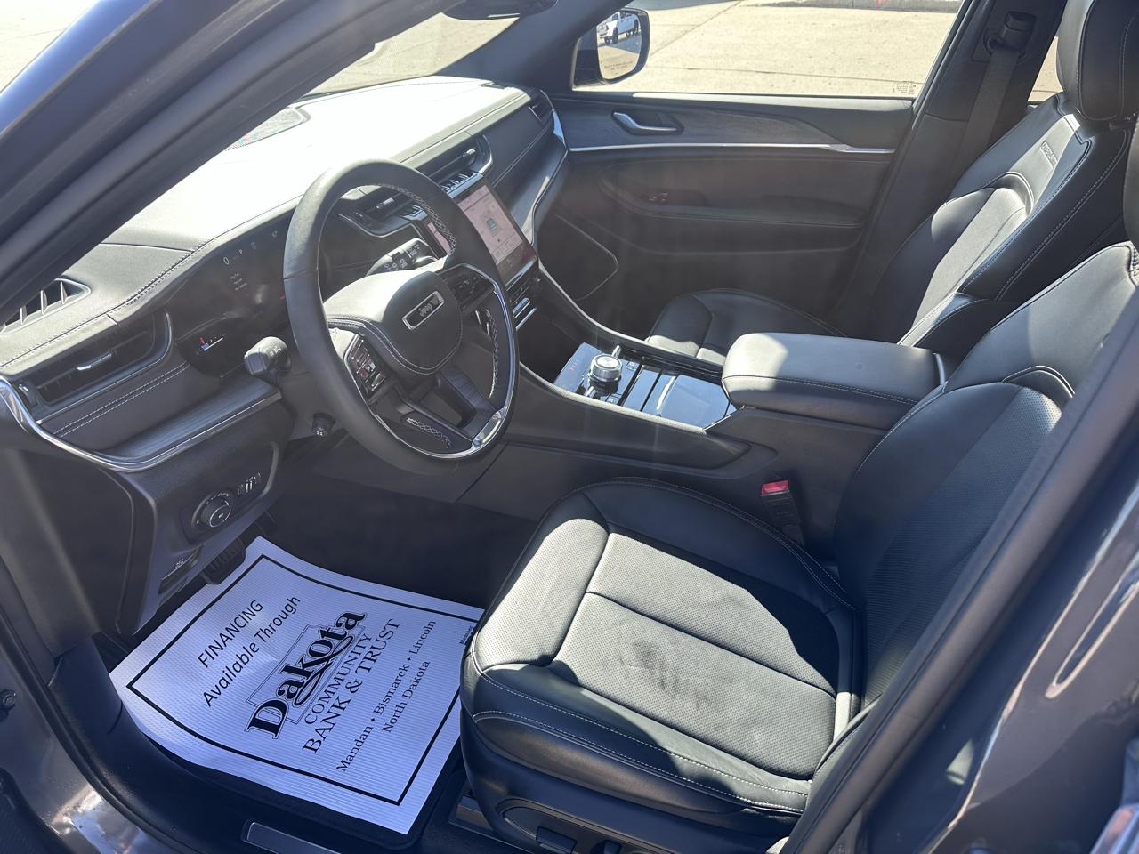 Jeep Grand Cherokee Overland 4WD 2024