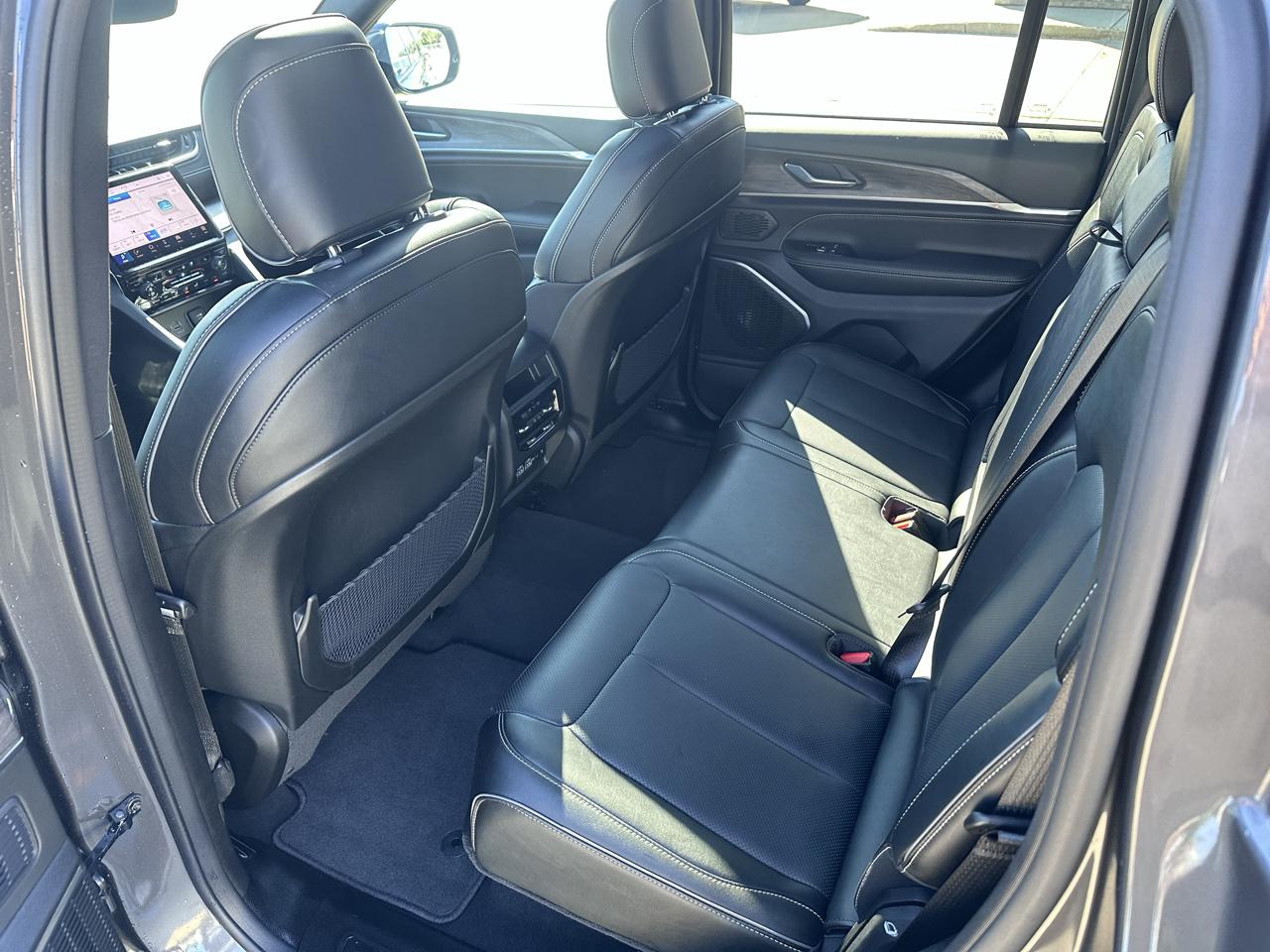 Jeep Grand Cherokee Overland 4WD 2024