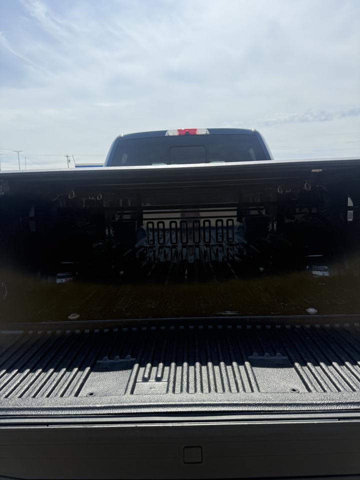 Ford F-250 SD Lariat Crew Cab Short Bed 4WD 2017