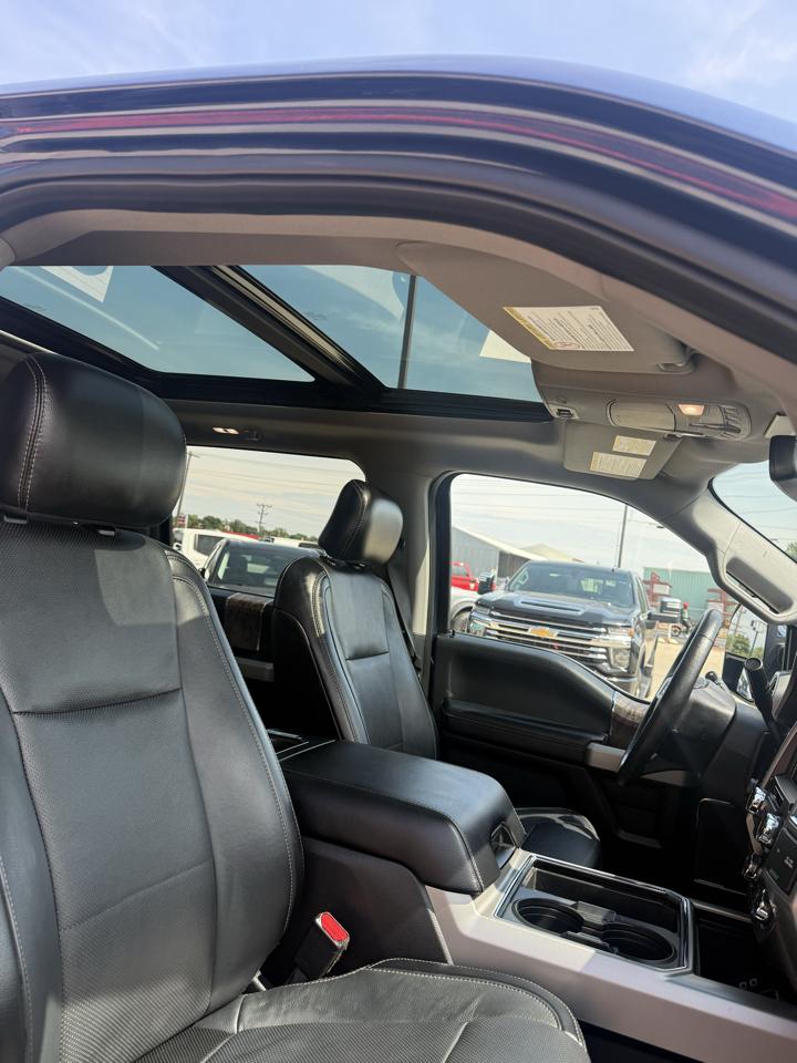 Ford F-250 SD Lariat Crew Cab Short Bed 4WD 2017