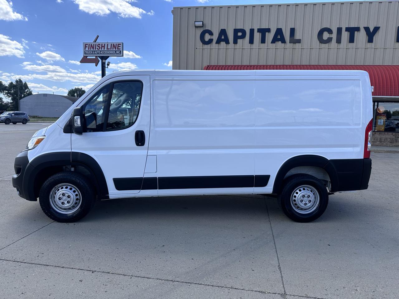 RAM Promaster 2500 Low Roof 2025