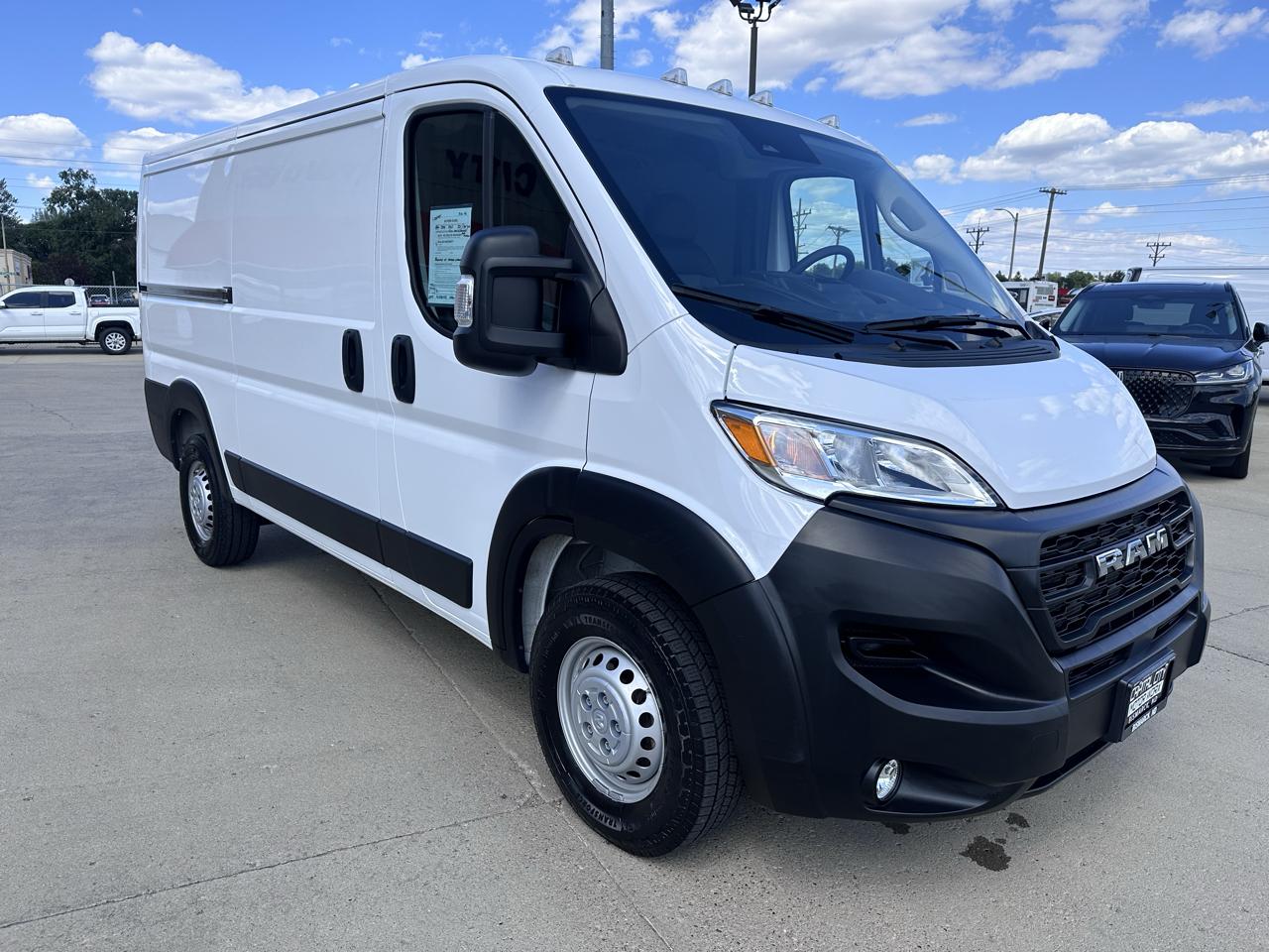 RAM Promaster 2500 Low Roof 2025