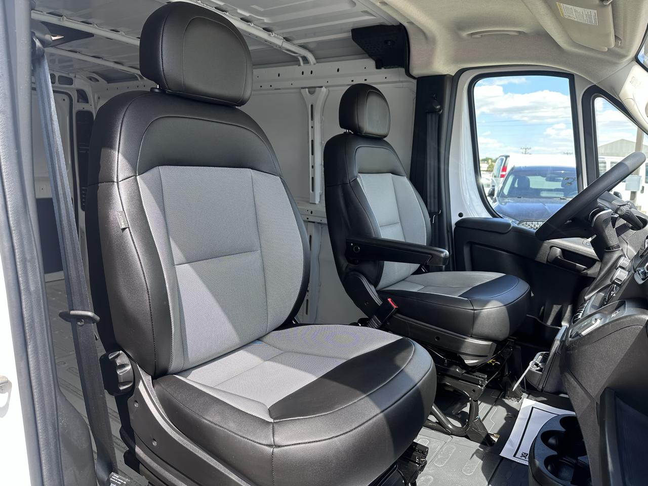 RAM Promaster 2500 Low Roof 2025