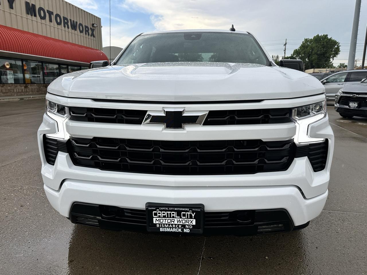 Chevrolet Silverado 1500 RST Crew Cab 4WD 2026