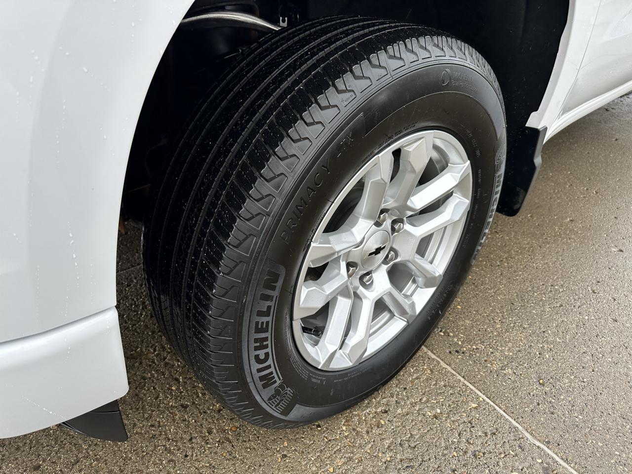 Chevrolet Silverado 1500 RST Crew Cab 4WD 2026