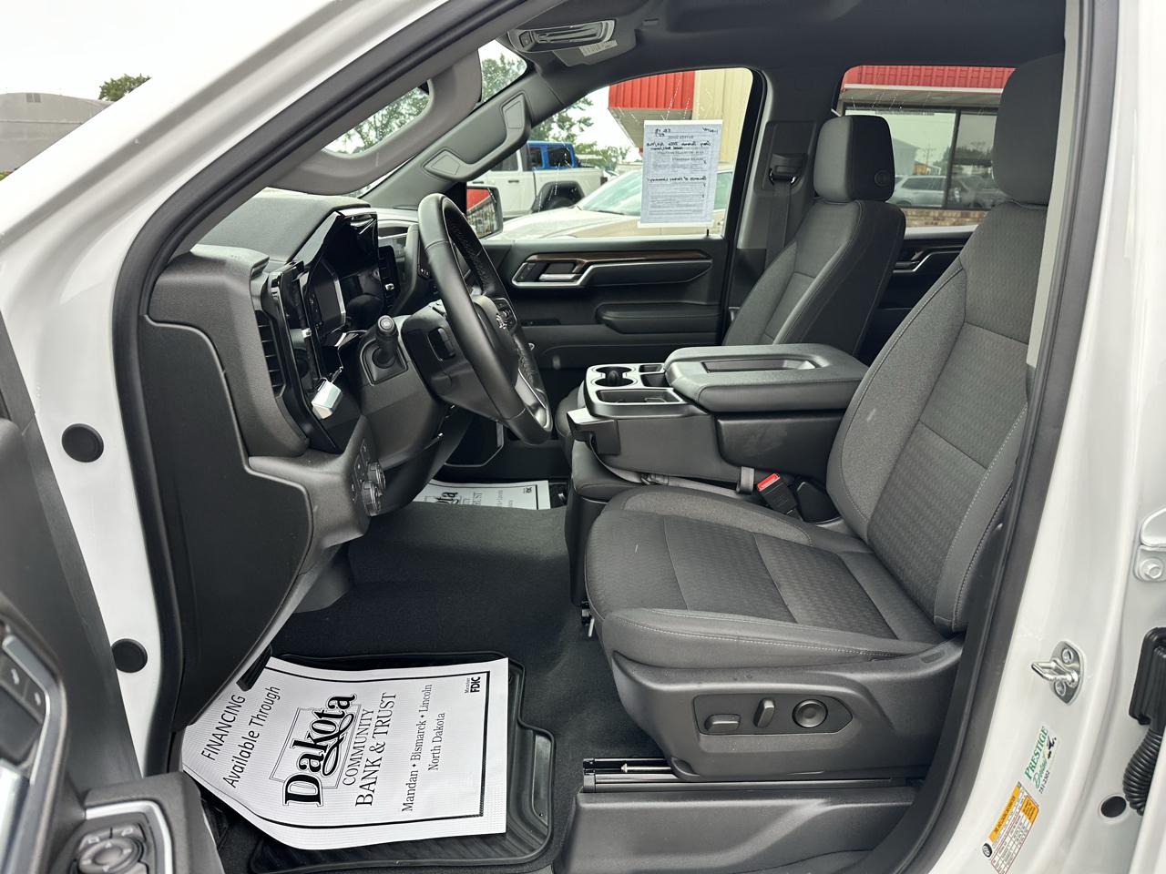 Chevrolet Silverado 1500 RST Crew Cab 4WD 2026