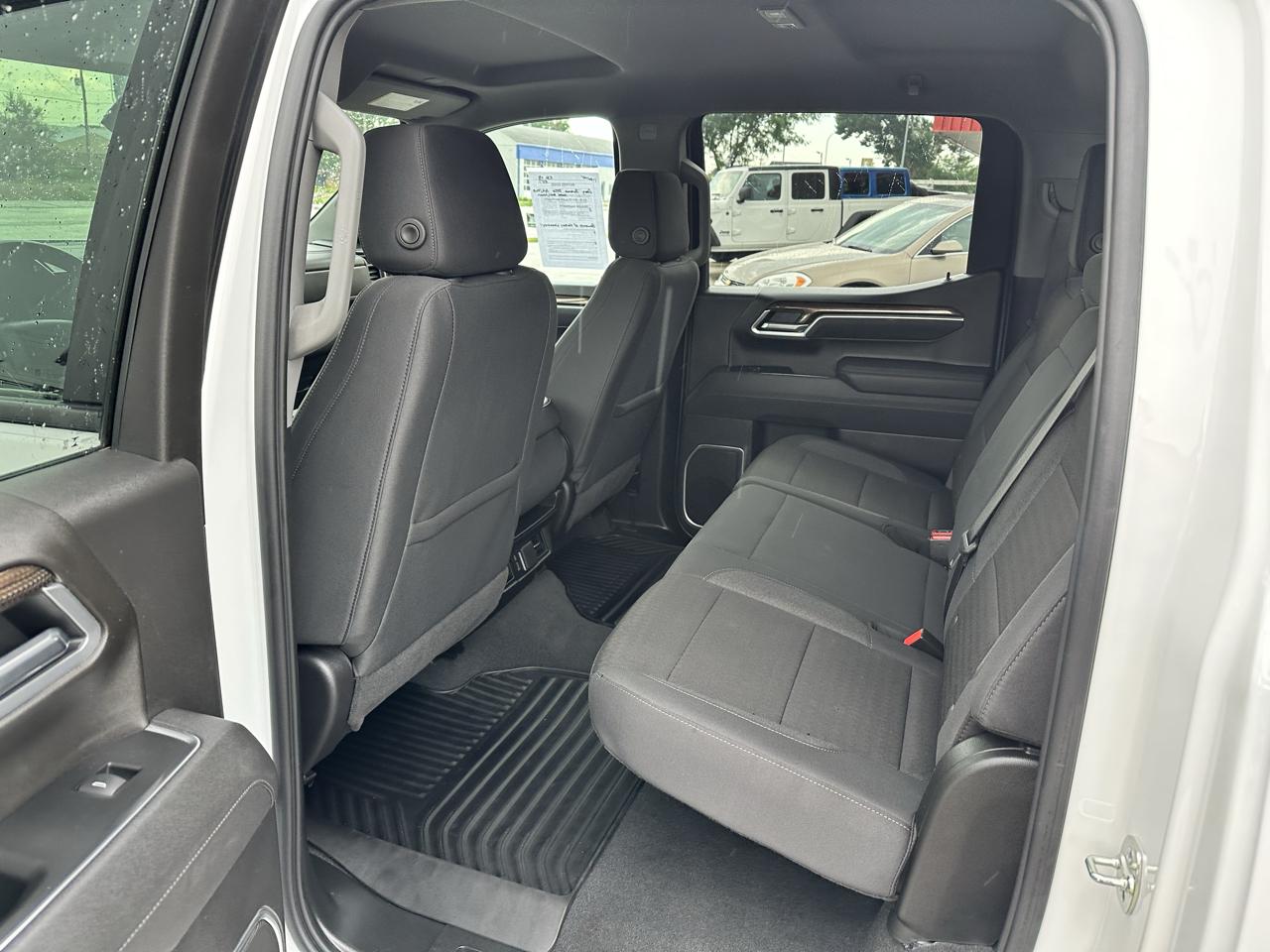 Chevrolet Silverado 1500 RST Crew Cab 4WD 2026