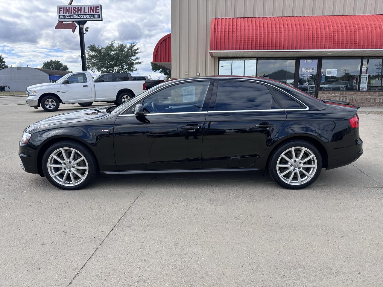Audi A4 2.0T Sedan quattro Tiptronic 2015