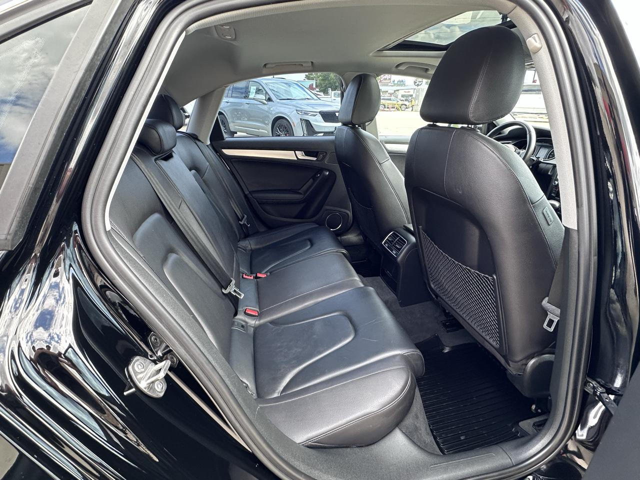 Audi A4 2.0T Sedan quattro Tiptronic 2015
