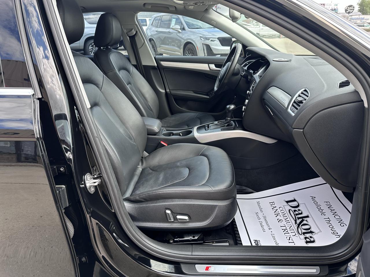 Audi A4 2.0T Sedan quattro Tiptronic 2015