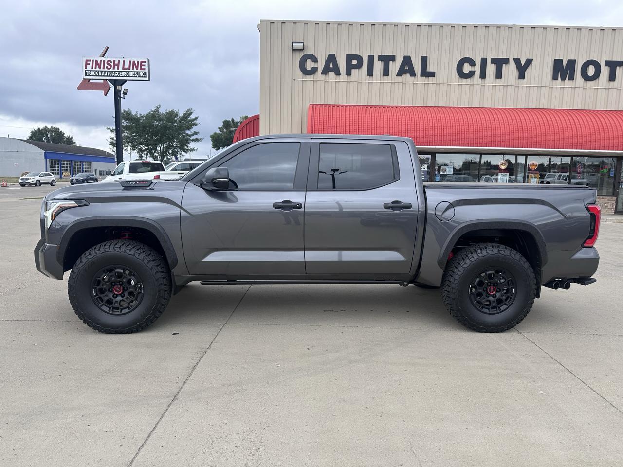 Toyota Tundra TRD PRO CrewMax 4WD Hybrid 2026