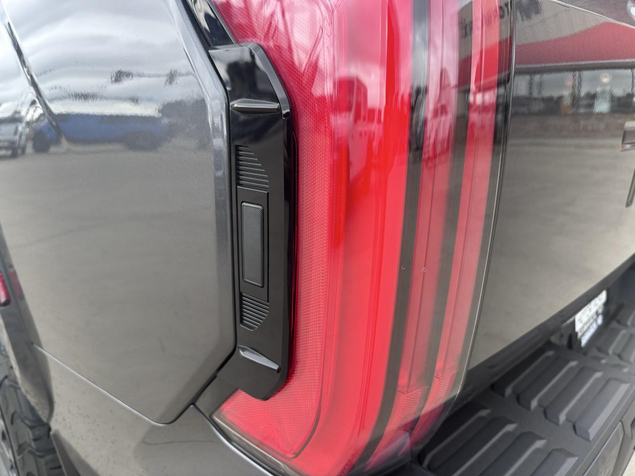 Toyota Tundra TRD PRO CrewMax 4WD Hybrid 2026