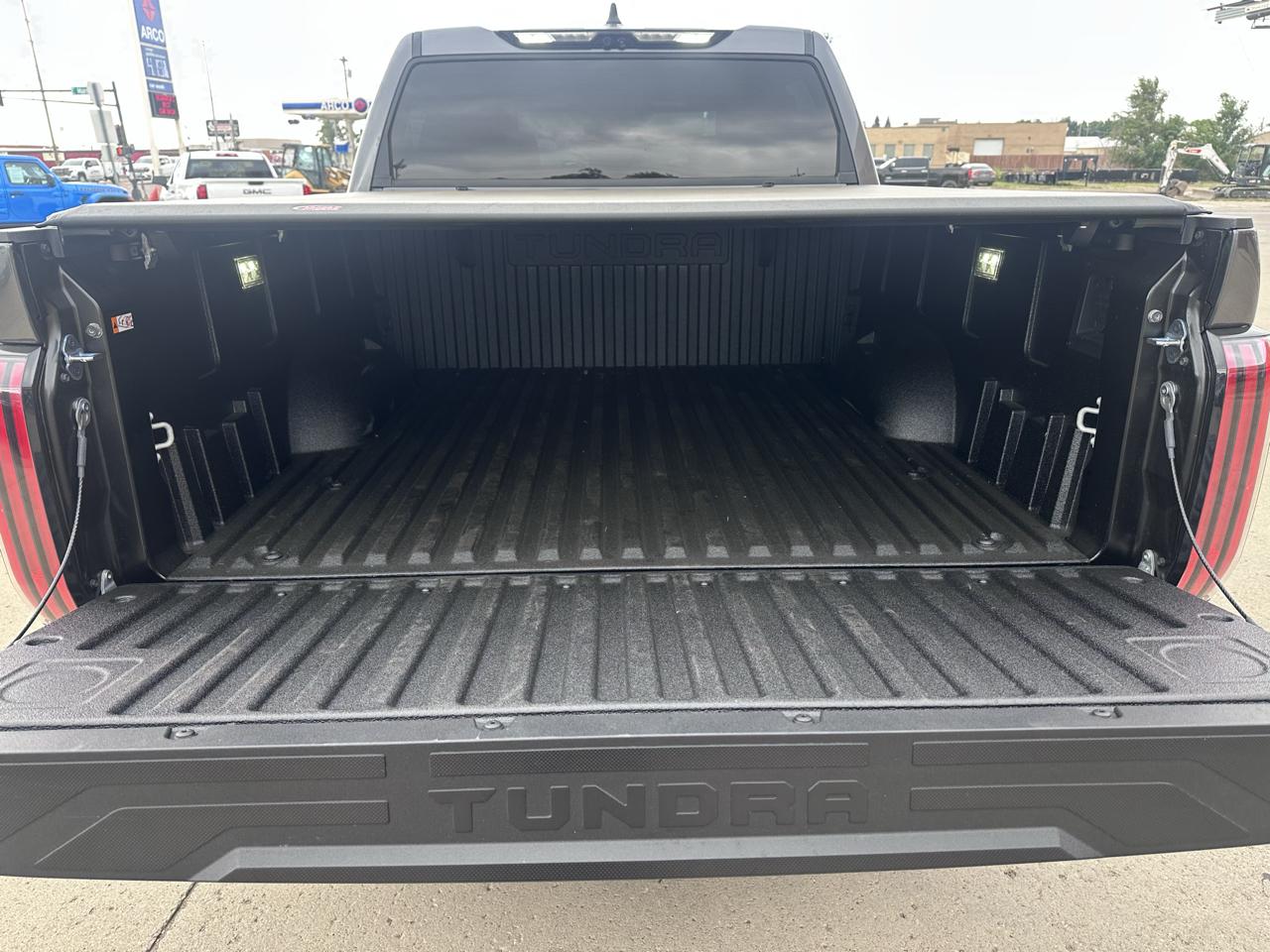 Toyota Tundra TRD PRO CrewMax 4WD Hybrid 2026