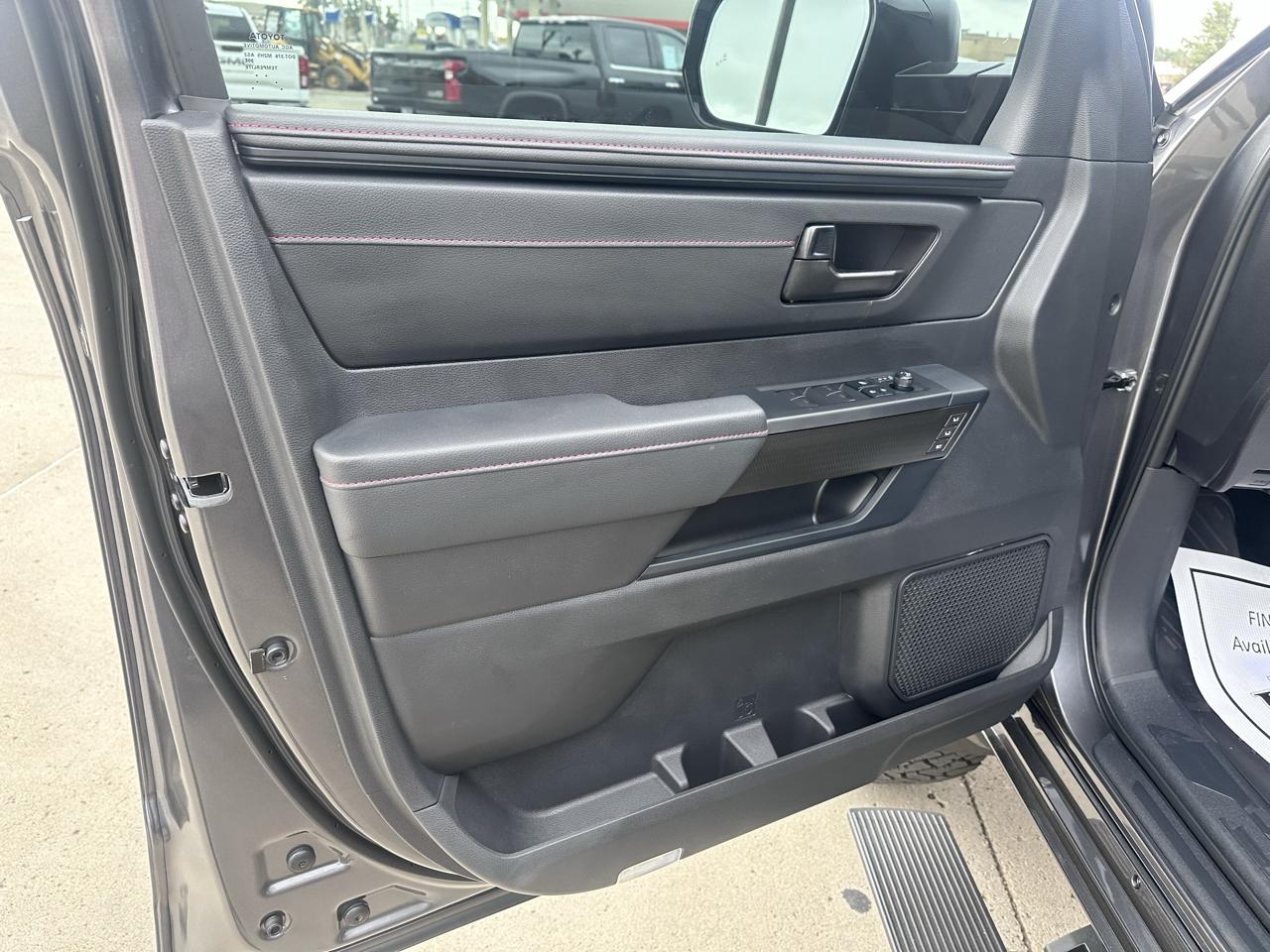 Toyota Tundra TRD PRO CrewMax 4WD Hybrid 2026