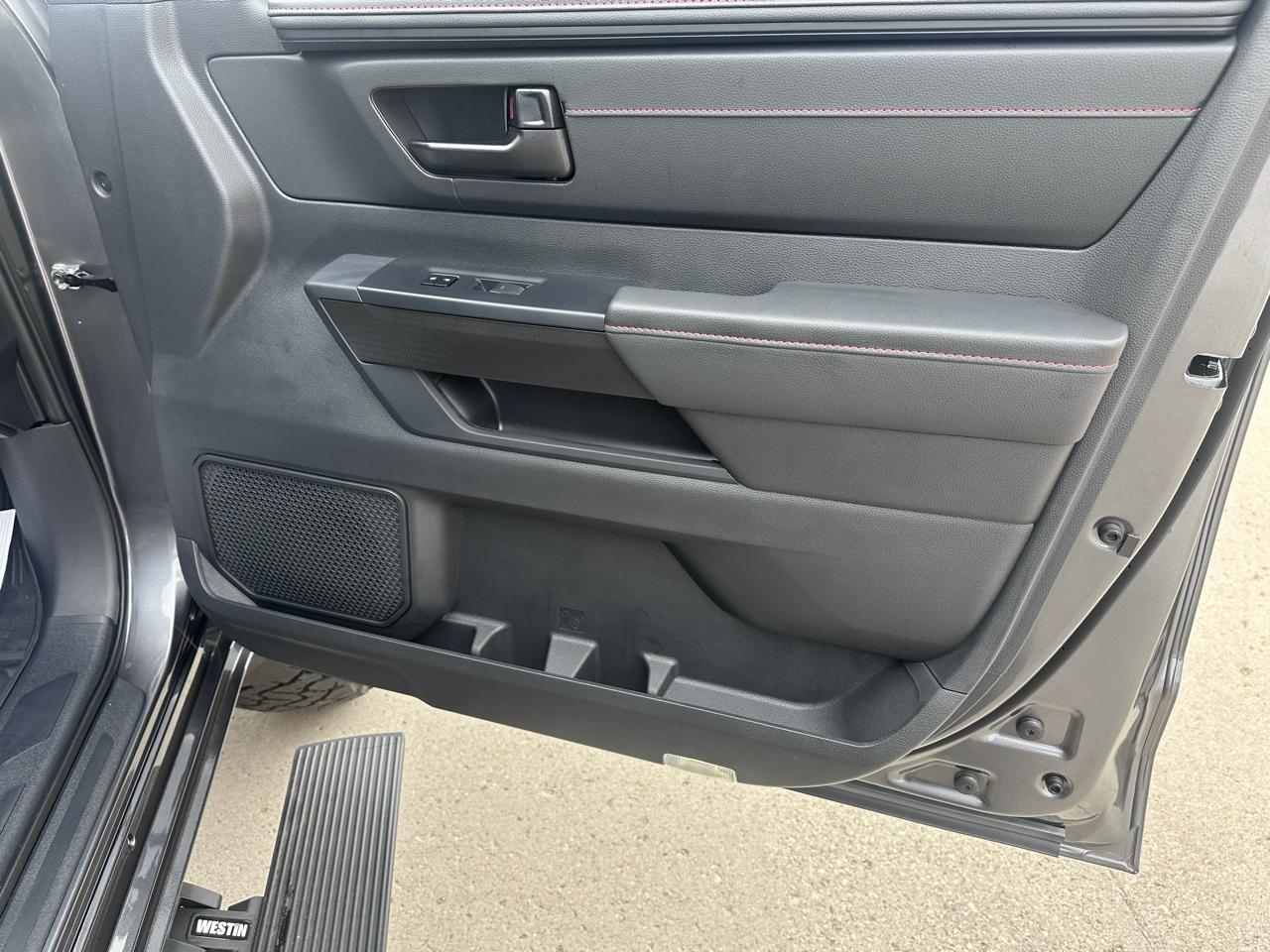 Toyota Tundra TRD PRO CrewMax 4WD Hybrid 2026