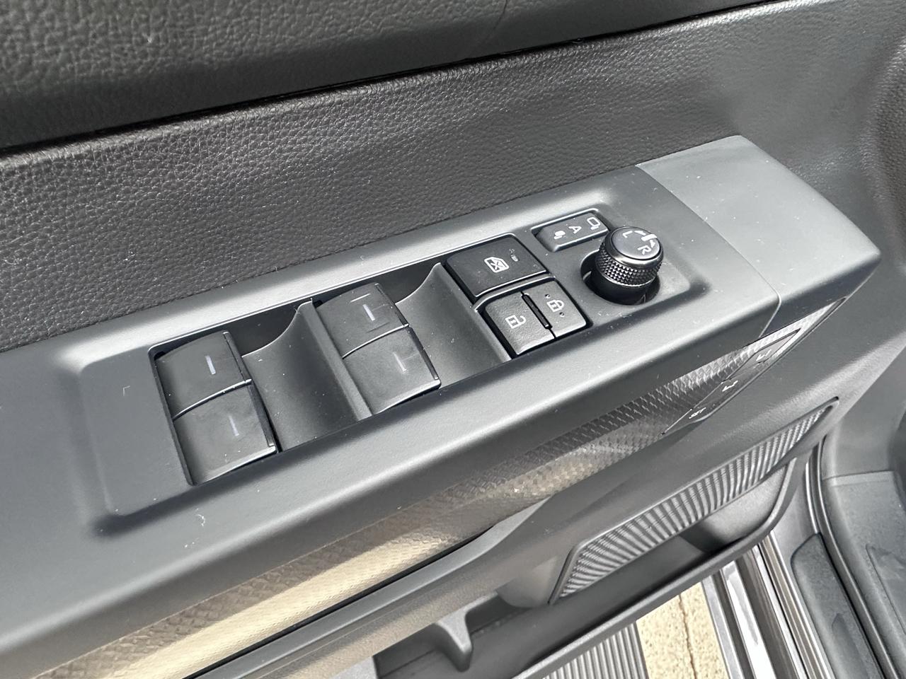 Toyota Tundra TRD PRO CrewMax 4WD Hybrid 2026