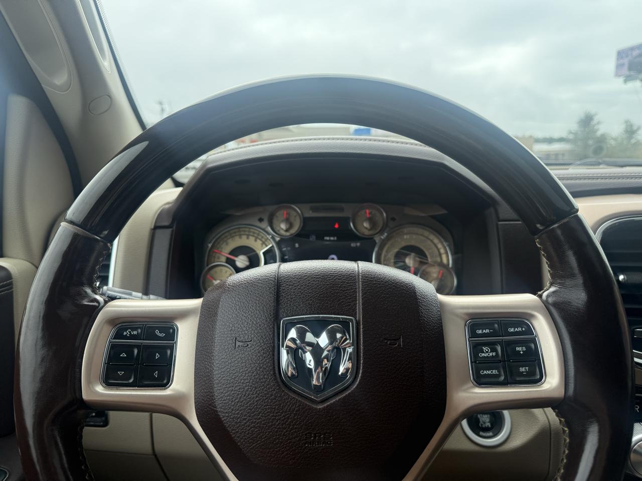 RAM 1500 Longhorn Crew Cab SWB 4WD 2016
