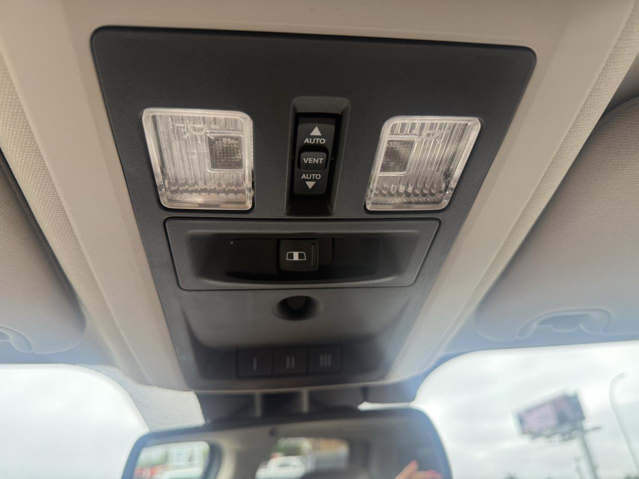 RAM 1500 Longhorn Crew Cab SWB 4WD 2016