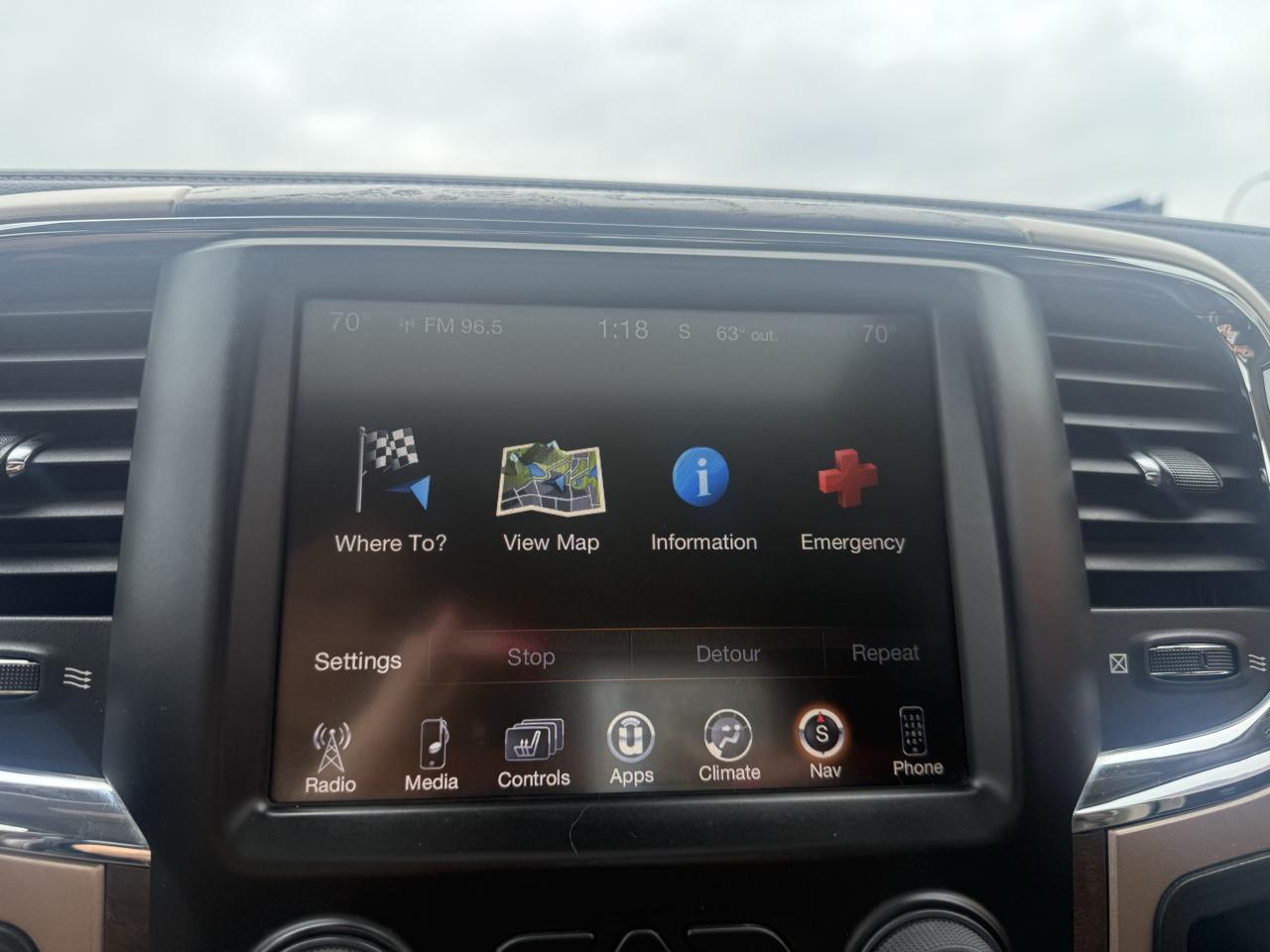 RAM 1500 Longhorn Crew Cab SWB 4WD 2016
