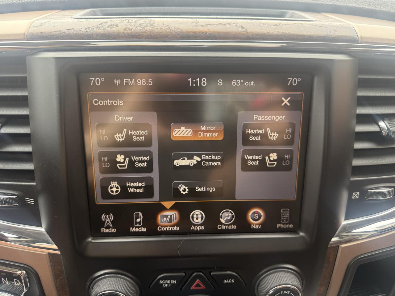 RAM 1500 Longhorn Crew Cab SWB 4WD 2016