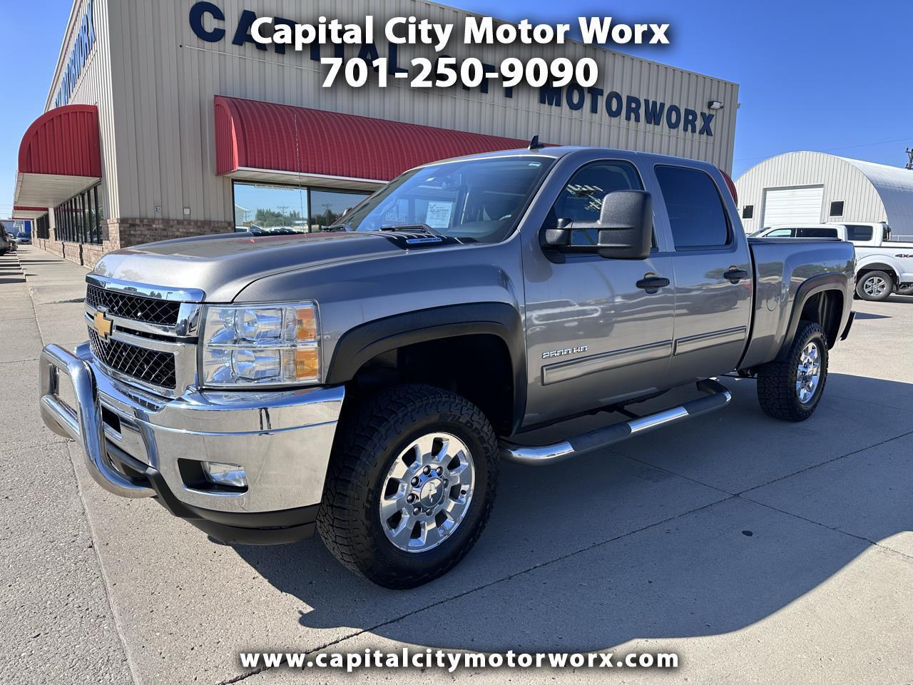 2013 Chevrolet Silverado 2500HD LT Crew Cab 4WD