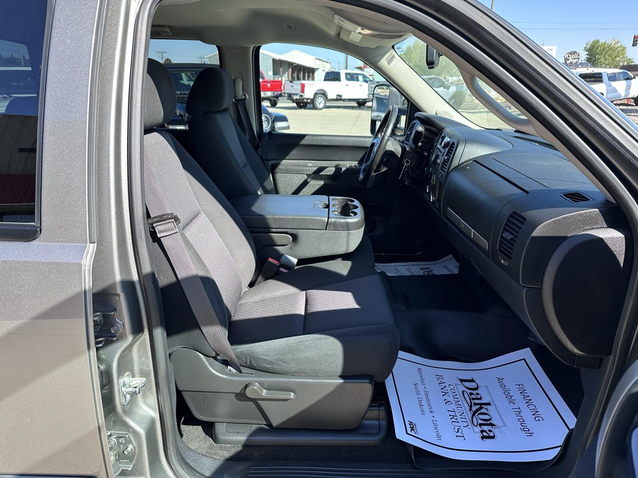 Chevrolet Silverado 2500HD LT Crew Cab 4WD 2013