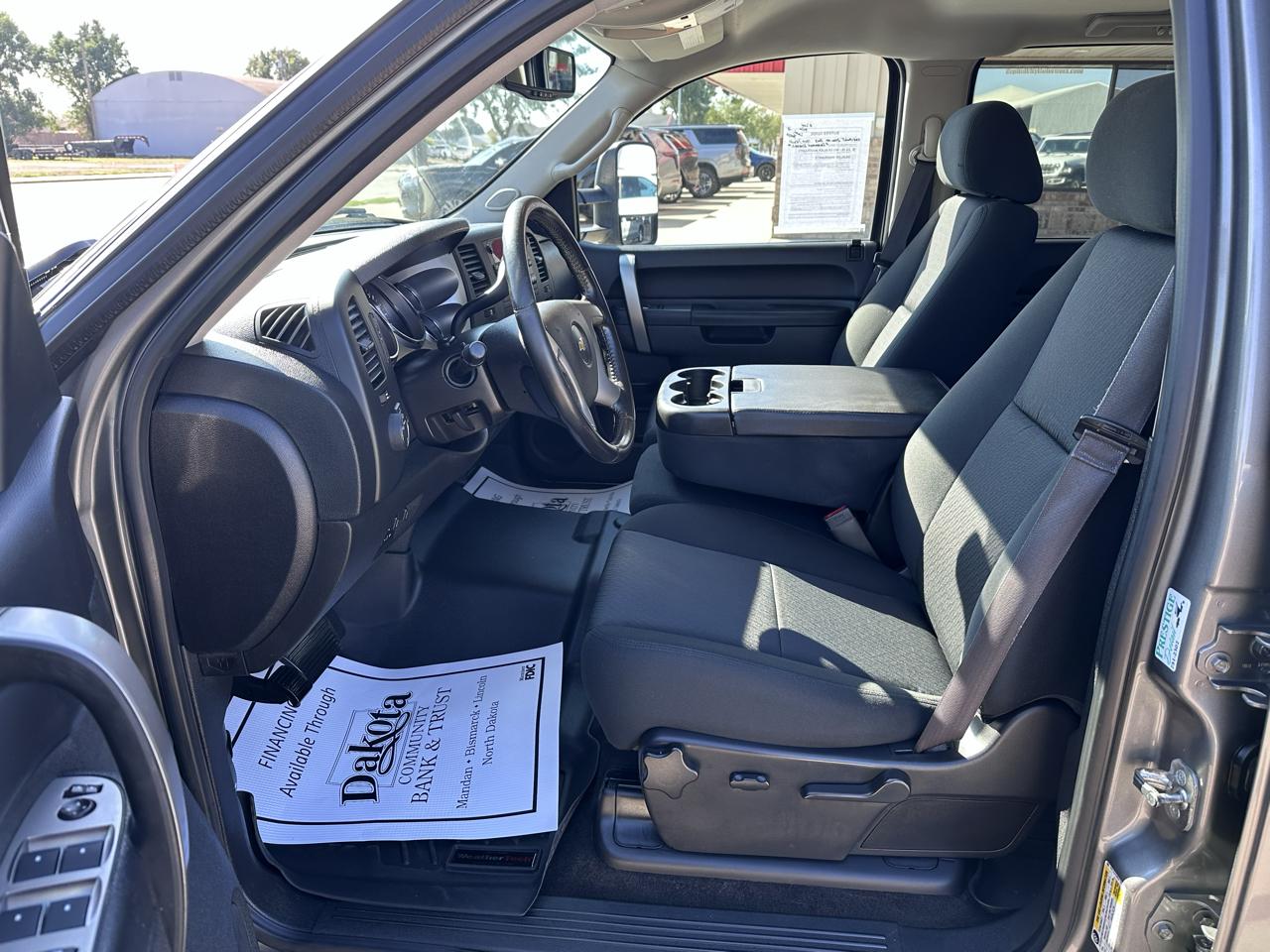 Chevrolet Silverado 2500HD LT Crew Cab 4WD 2013