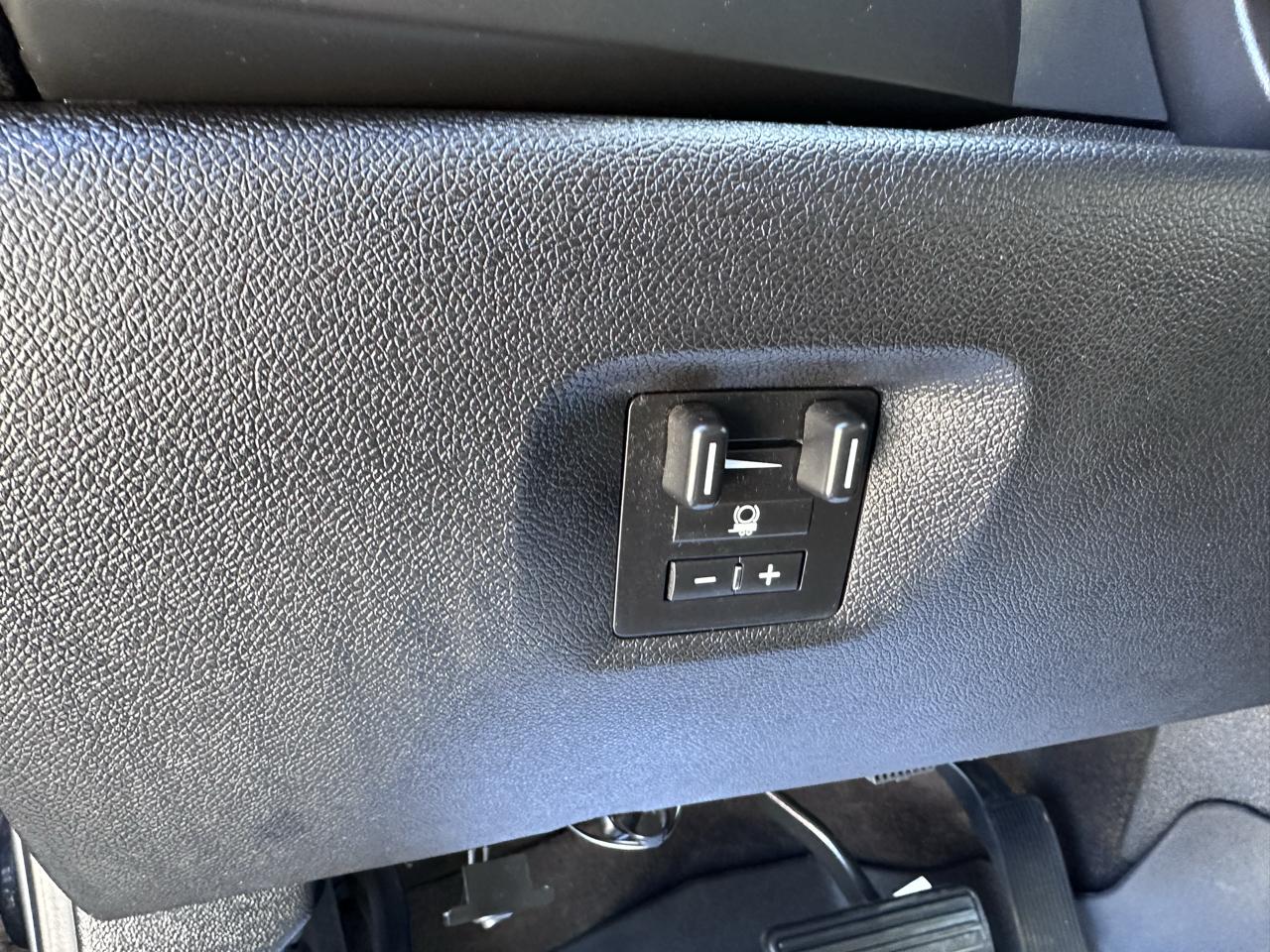 Chevrolet Silverado 2500HD LT Crew Cab 4WD 2013