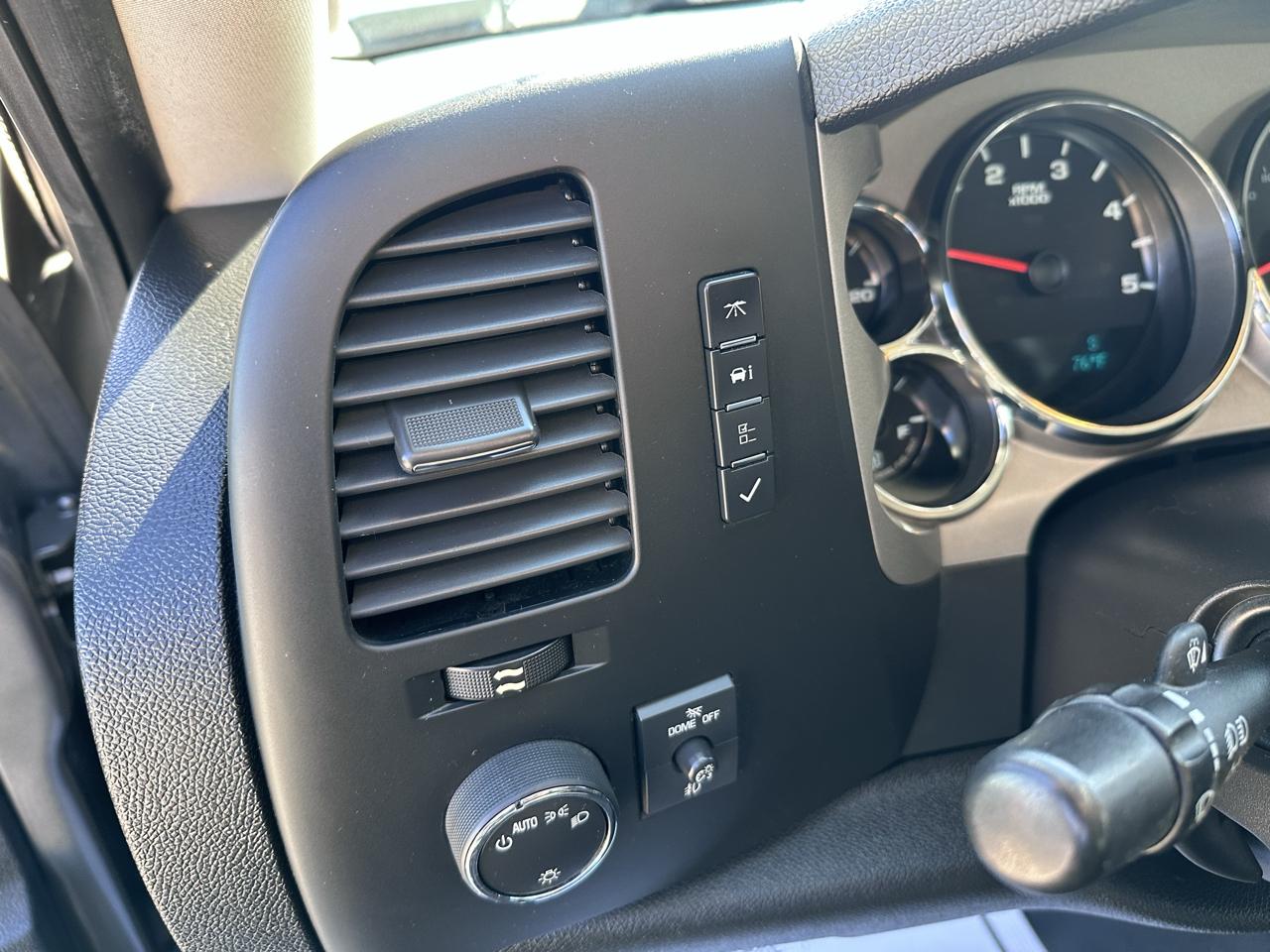 Chevrolet Silverado 2500HD LT Crew Cab 4WD 2013
