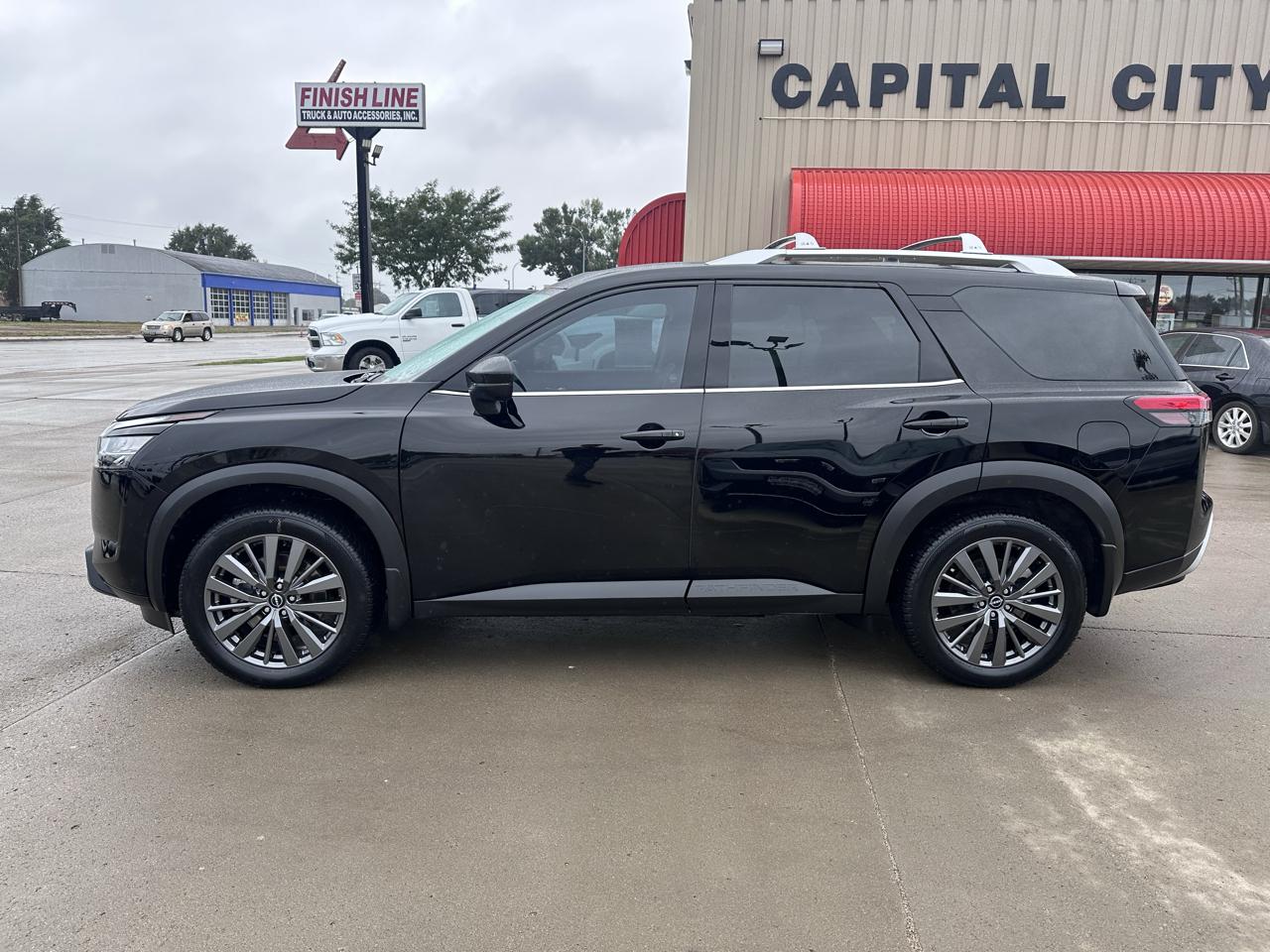 Nissan Pathfinder SL 4WD 2024