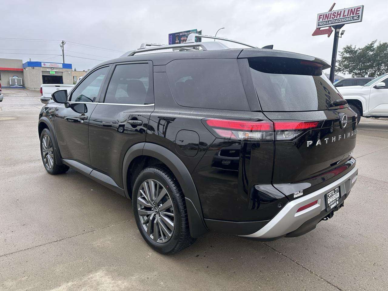 Nissan Pathfinder SL 4WD 2024