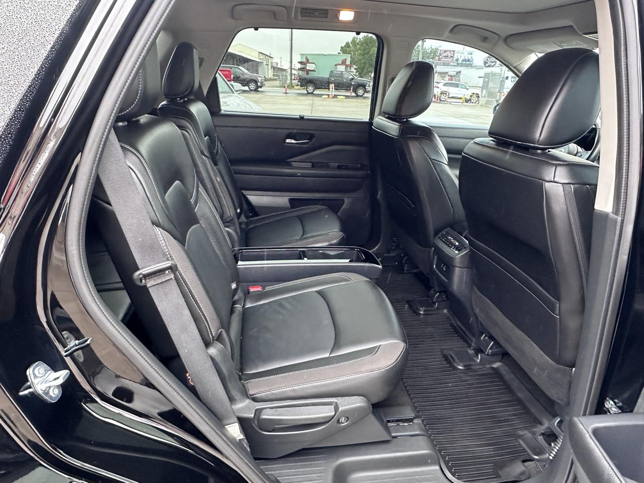 Nissan Pathfinder SL 4WD 2024