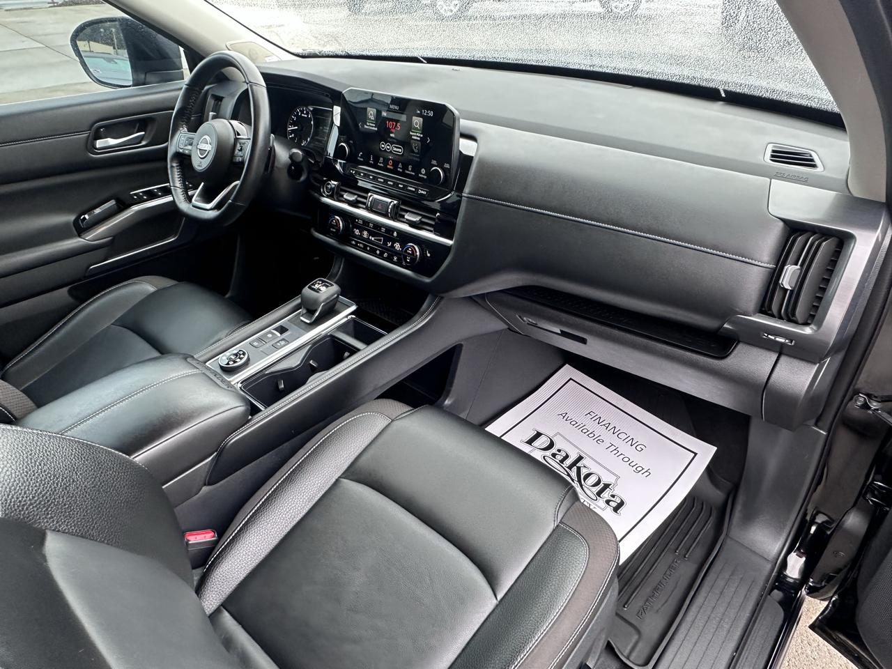 Nissan Pathfinder SL 4WD 2024