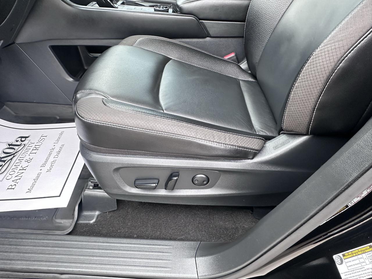 Nissan Pathfinder SL 4WD 2024