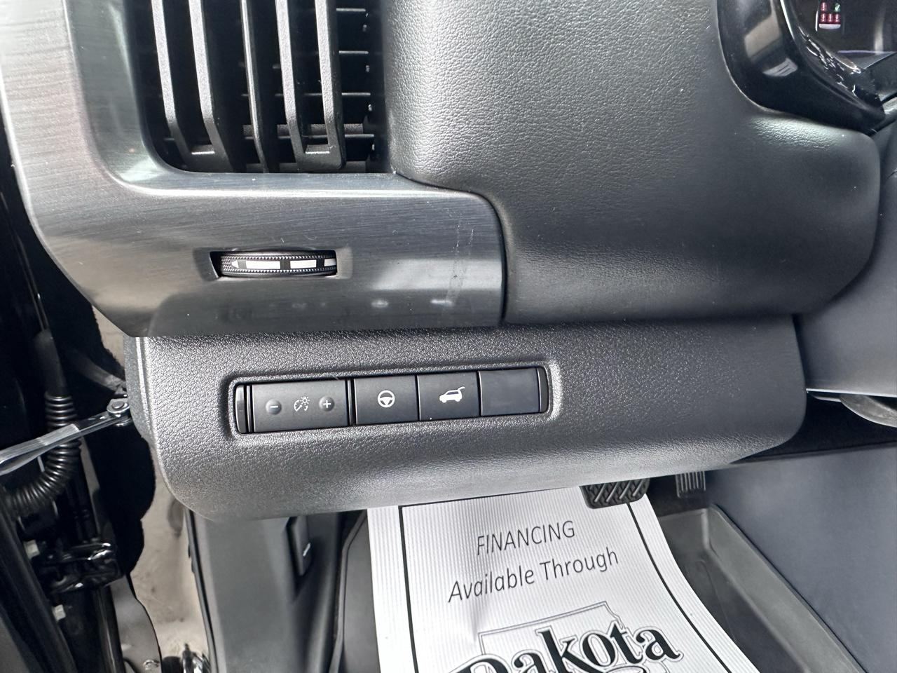 Nissan Pathfinder SL 4WD 2024