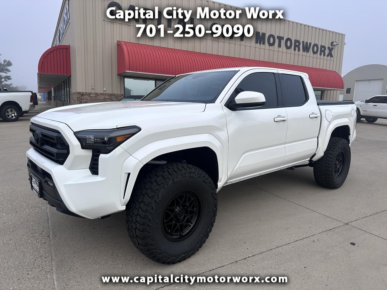 Toyota Tacoma SR5 Double Cab 2026