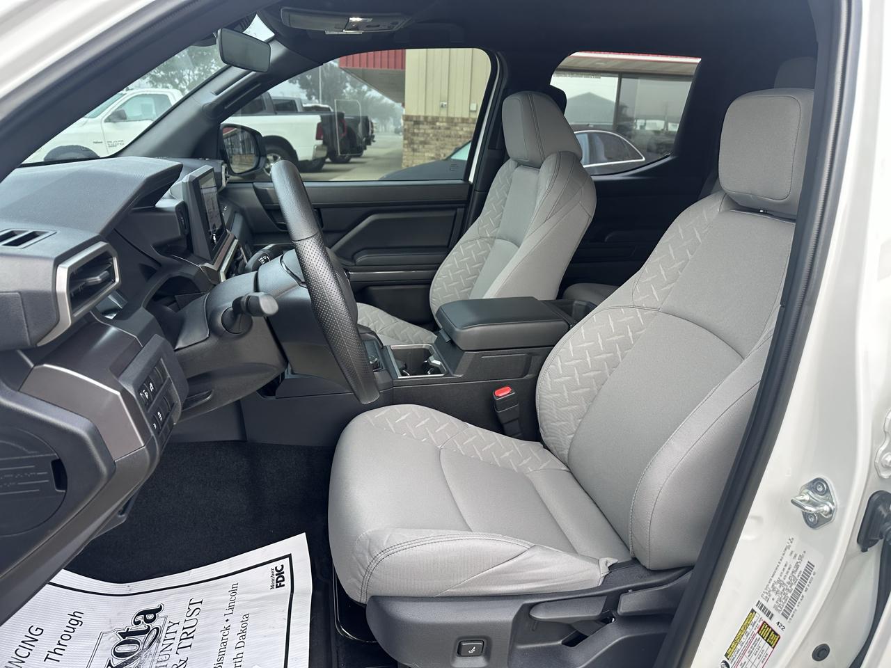 Toyota Tacoma SR5 Double Cab 2026