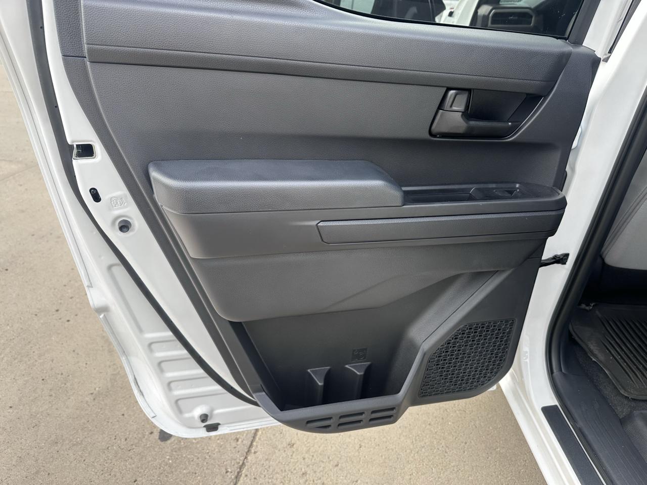 Toyota Tacoma SR5 Double Cab 2026