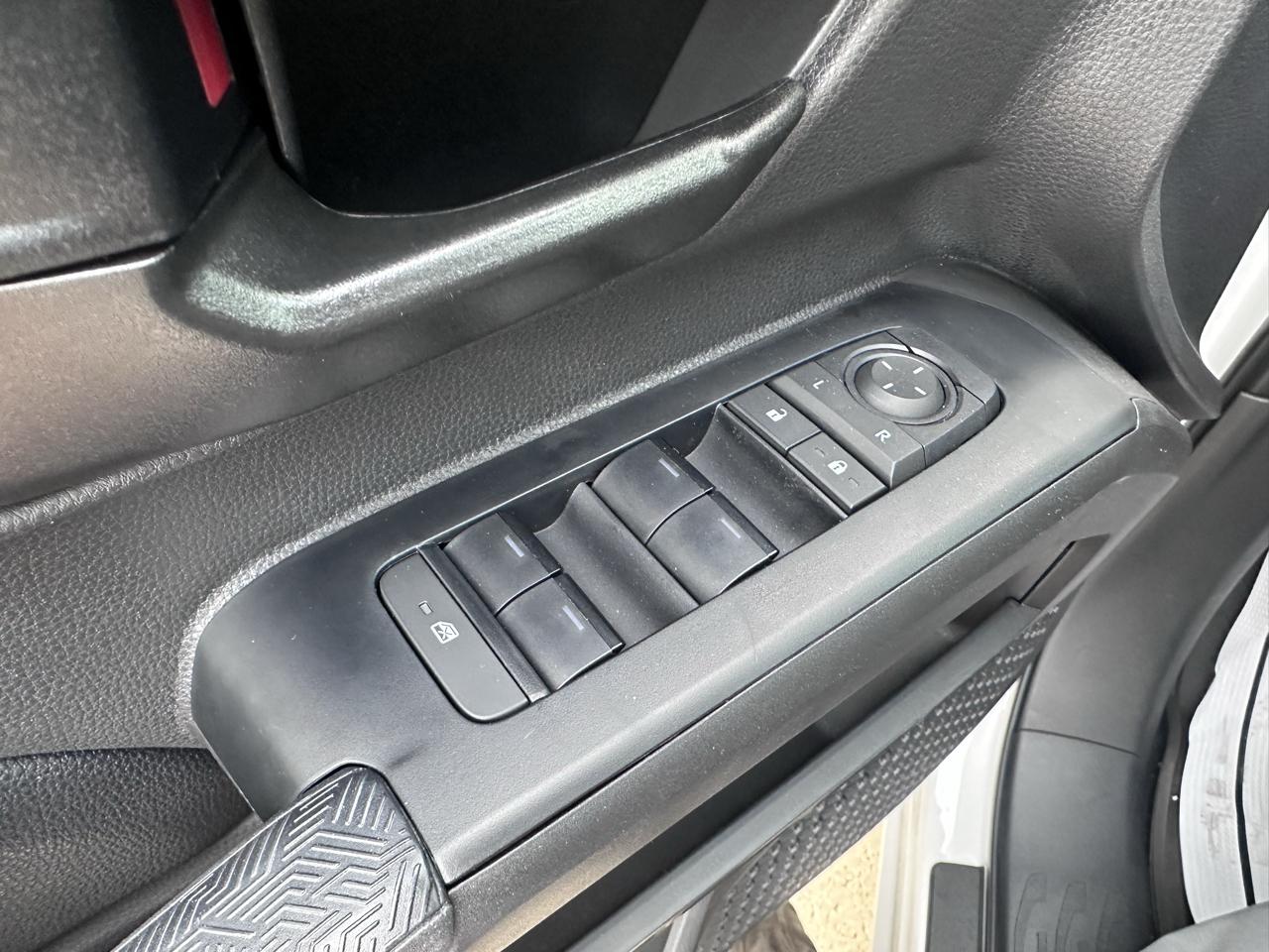 Toyota Tacoma SR5 Double Cab 2026