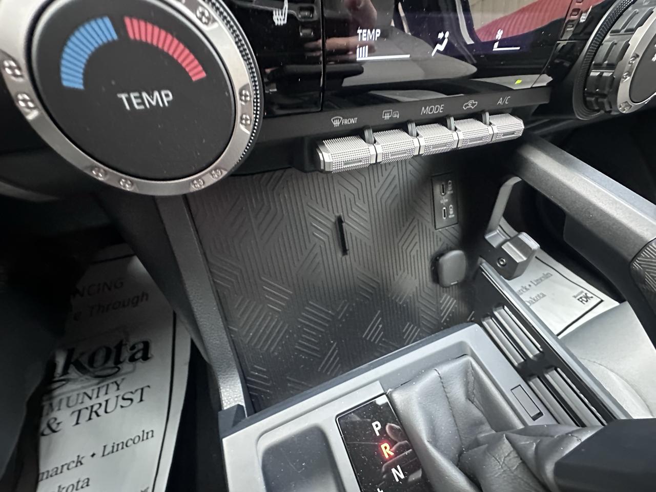 Toyota Tacoma SR5 Double Cab 2026