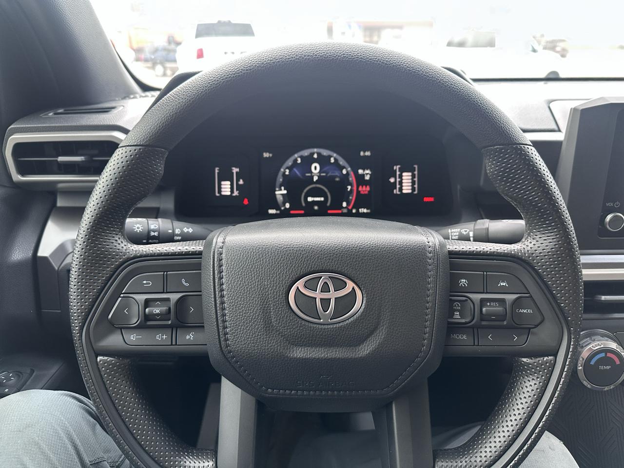 Toyota Tacoma SR5 Double Cab 2026