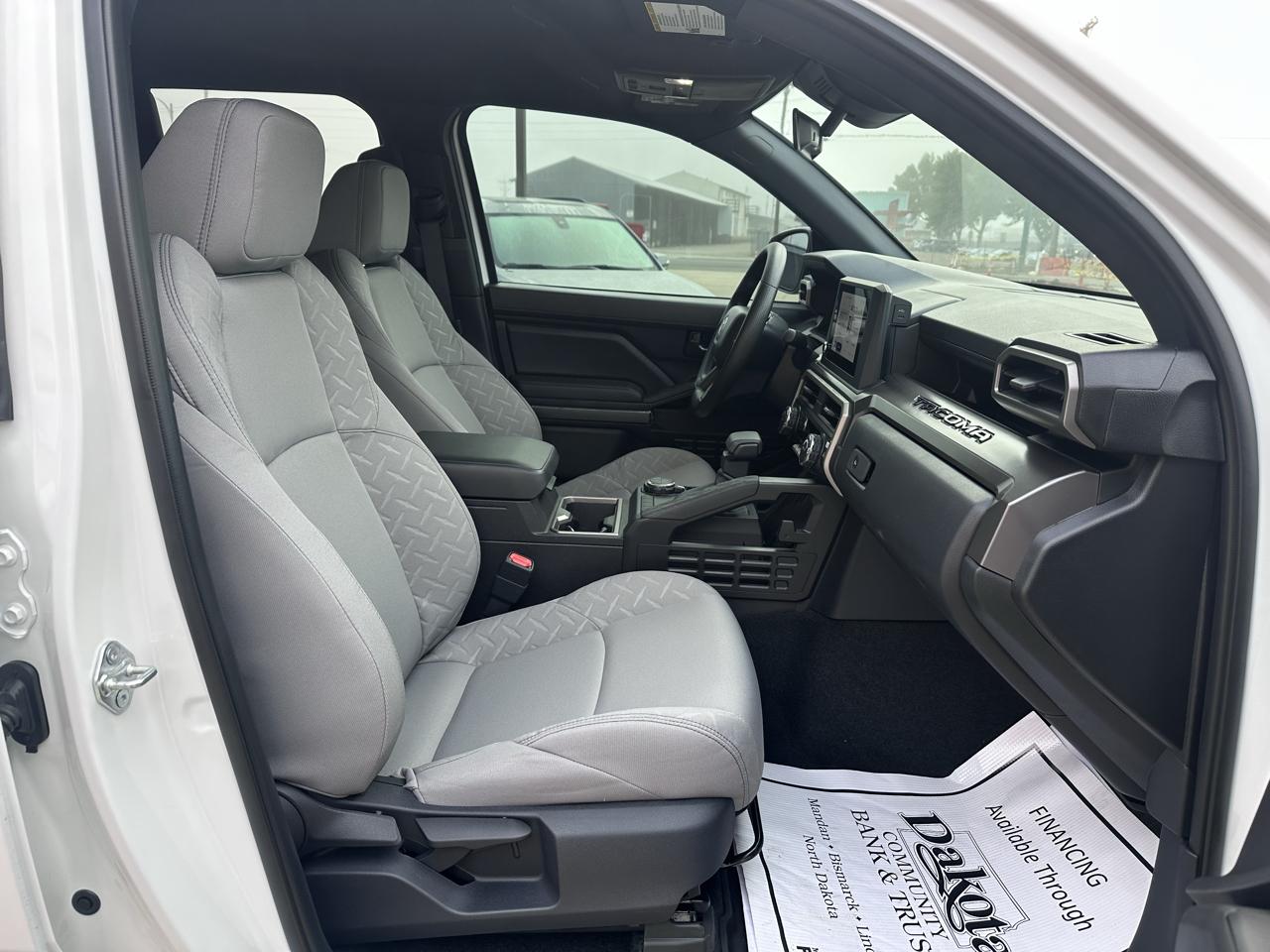 Toyota Tacoma SR5 Double Cab 2026