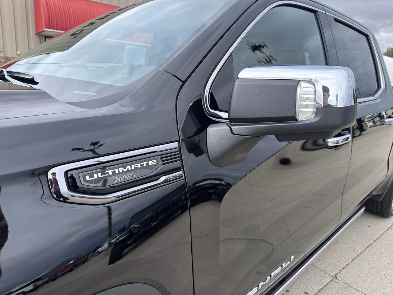 GMC Sierra 1500 Denali Ultimate Crew Cab 4WD 2026