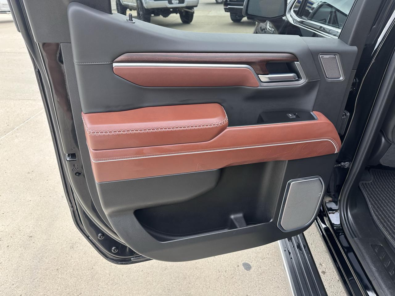 GMC Sierra 1500 Denali Ultimate Crew Cab 4WD 2026